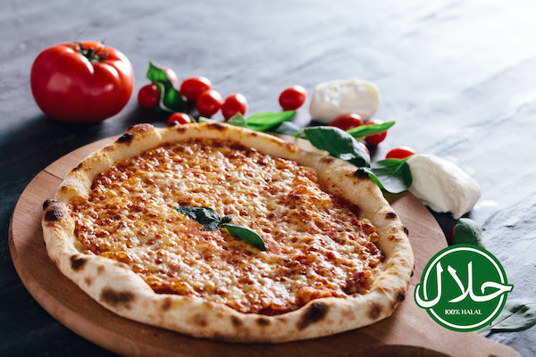 Halal options at Pizzeria Desidero Marbella: turkey and beef salami, sucuk and pastrami on stone-baked pizza